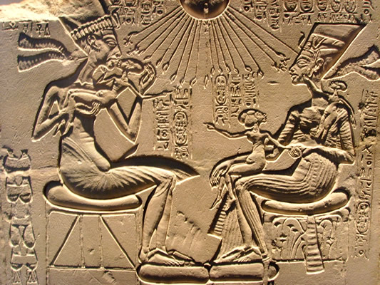 Akhnaton e Nefertiti