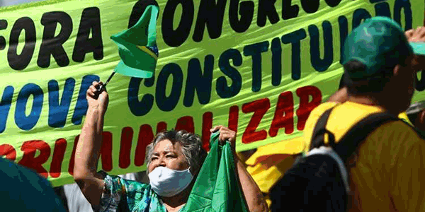 Surto Antidemocrático